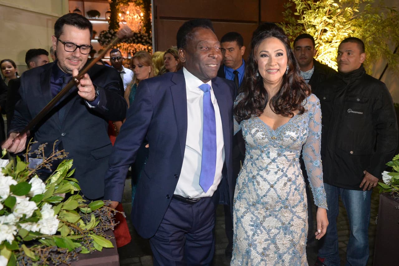 Por tercera vez en su vida Pelé llegó al altar.