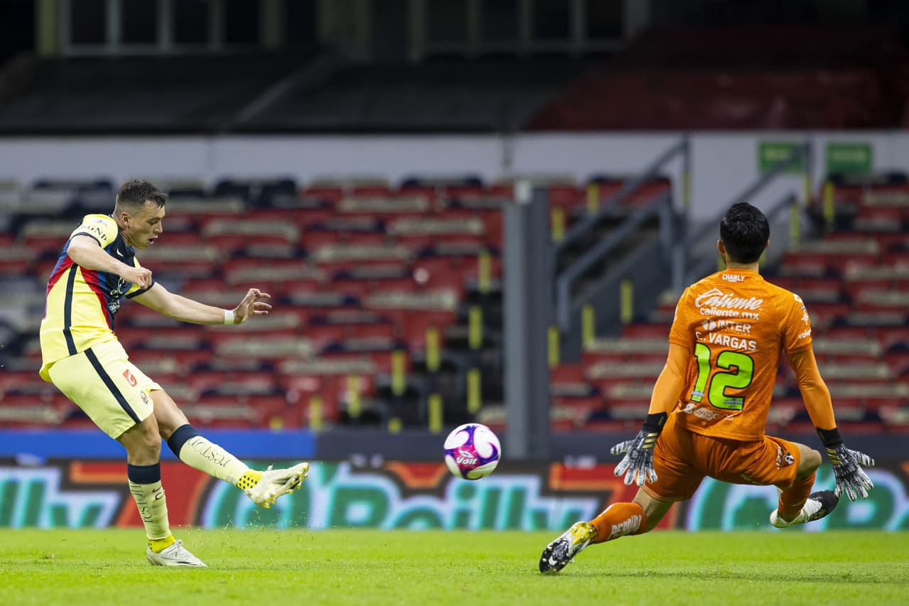 América seguía buscando el gol al inicio del segundo episodio.