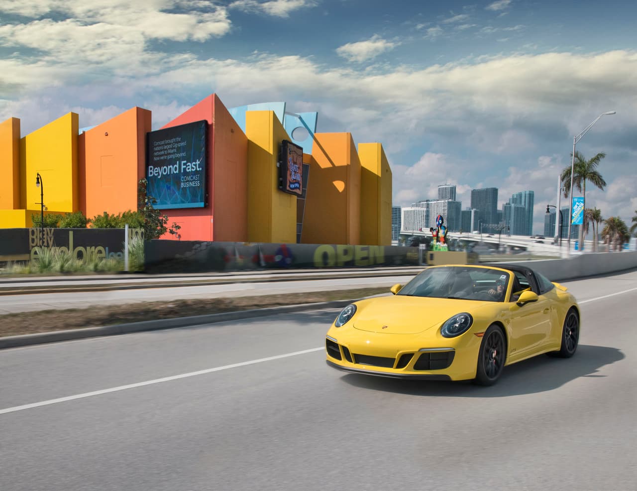 Porsche 911 Targa 4 GTS 2018 - 2019