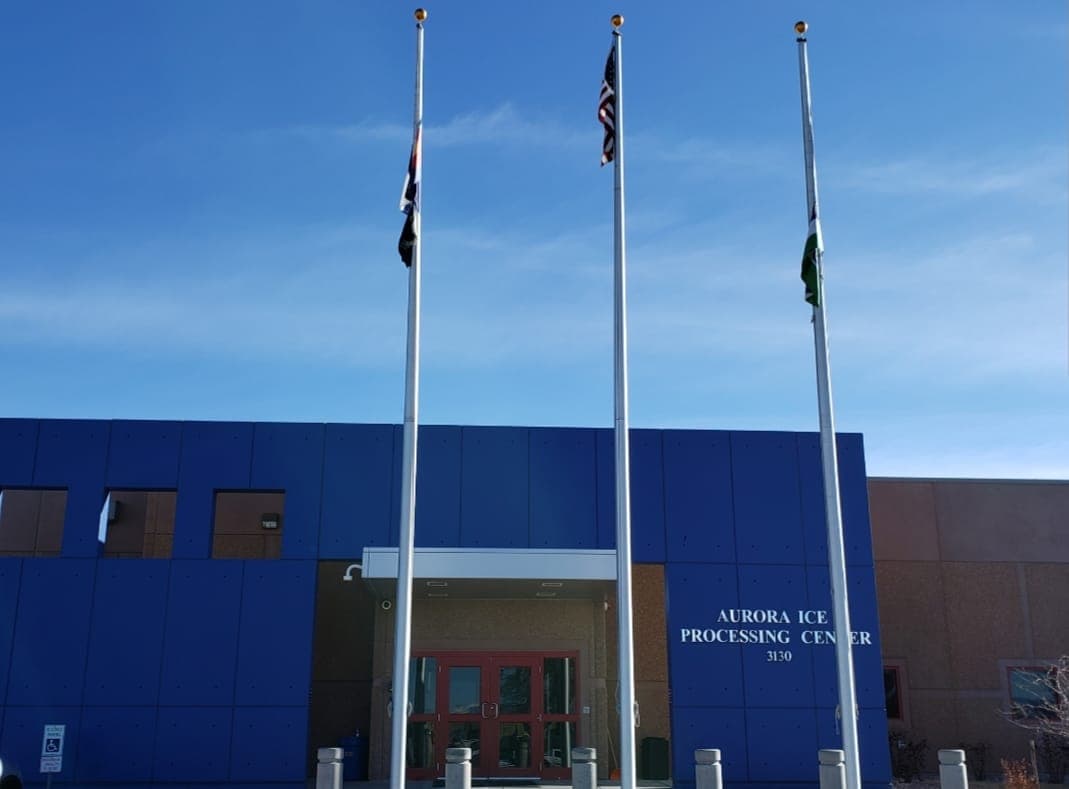 Tres inmigrantes escapan de centro de detención en Colorado bajo investigación por sus malas condiciones