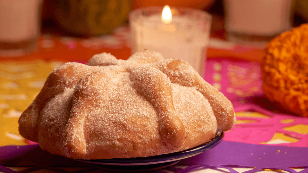 ¿Cómo llegó un pan de muerto al espacio? Este y otros datos sobre él que quizá no conocías