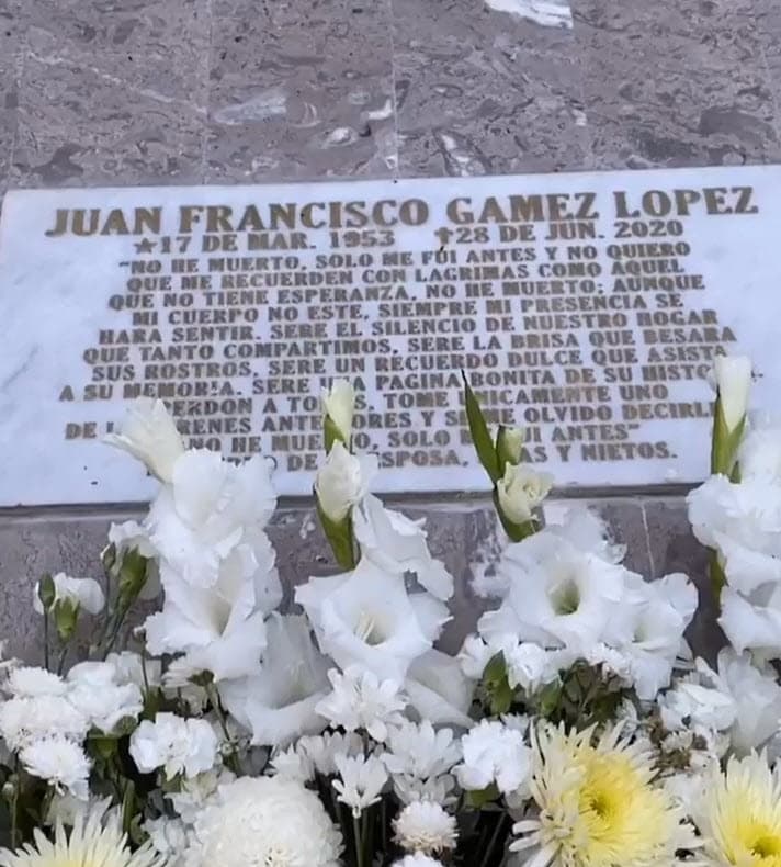 La noche del domingo 16 de agosto, la conductora publicó en su cuenta de Instagram las 
<b><a href="https://www.instagram.com/p/CD-YXKEADkK/" target="_blank">imágenes de la tumba</a></b> de su padre en Navojoa, Sonora. 
<br>