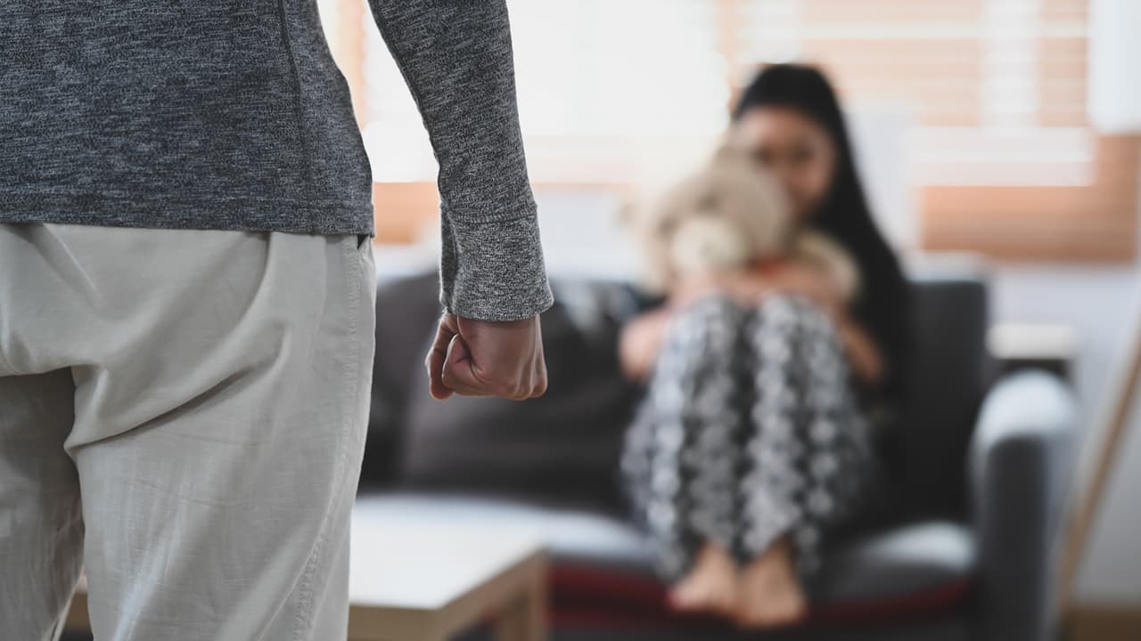 El estado de Texas a través del Servicio de Protección al Menor (CPS) protege y aboga por la seguridad de los niños. Es por eso que existen casos en que los que se les retira la custodia a los padres si es que se comprueba que hay maltrato.