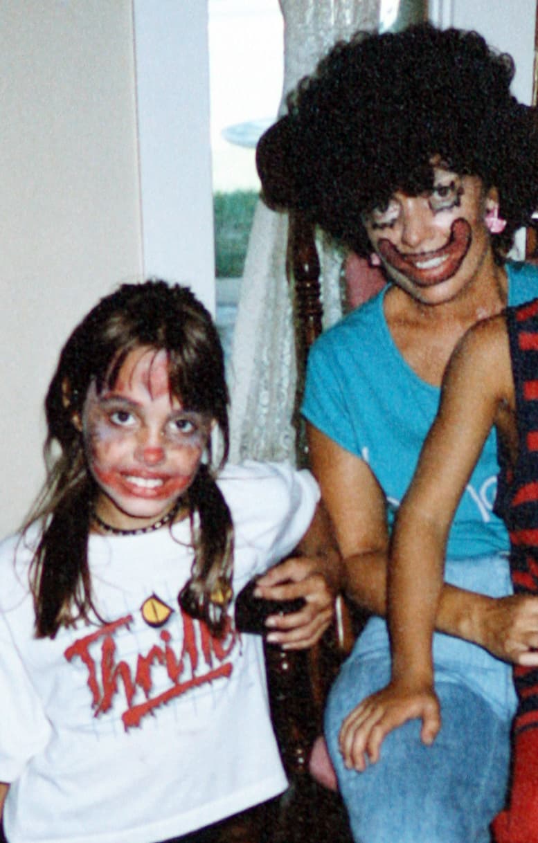 Angie disfrazada. ¡Qué linda!