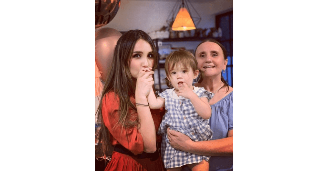 Dulce María con su hija María Paula