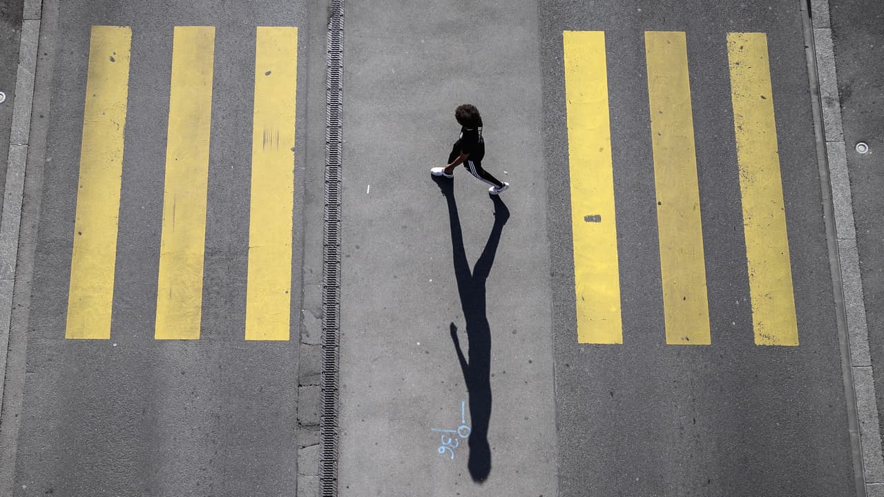 Florida vigila la seguridad de los peatones con operativo sorpresa en regreso a clases