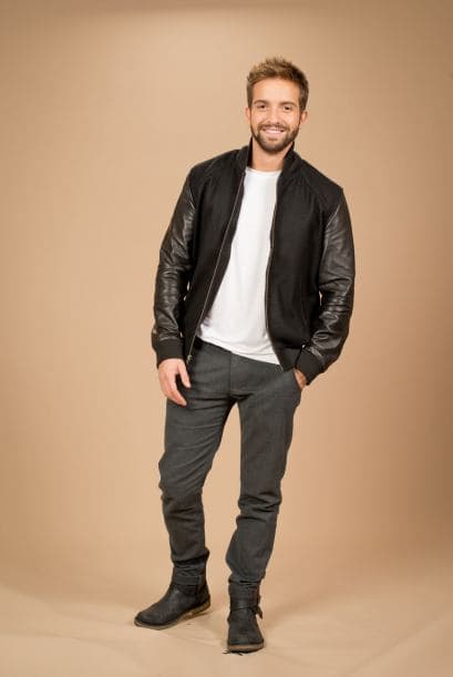 Y un chico muy romántico... ¿Qué mujer no ha soñado con él?