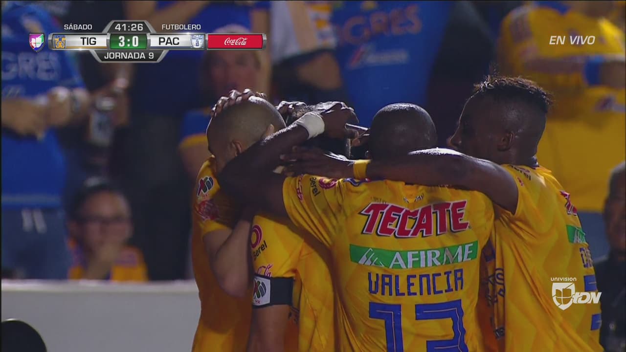 Pizarro marcó el 3-0 gracias a la indiferencia de la zaga tuza