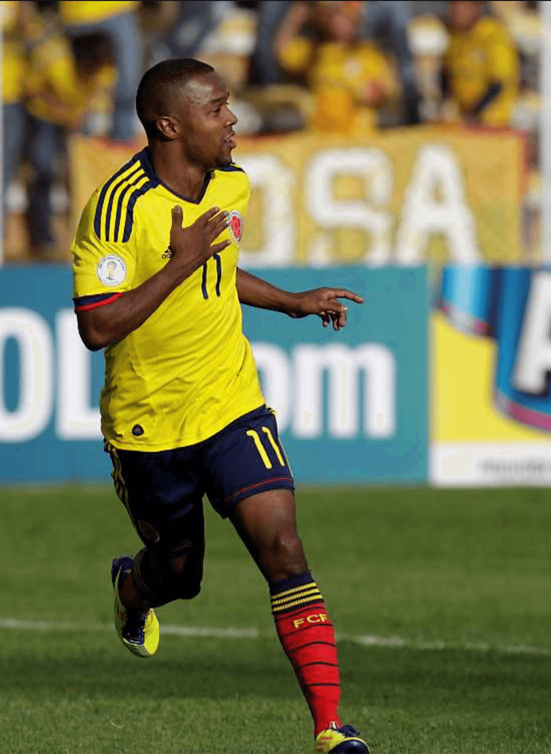 Su primer partido con la selección colombiana fue contra Chile en las eliminatorias a Sudáfrica 2010.