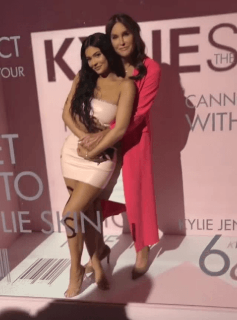 Se trata de la compañía china Shenzhen Hedi Cosmetic Tools Co., la cual tiene registrado el nombre 'Kylie' desde 2017. Dicha empresa tiene como intención usar la marca para cosméticos y pinceles.