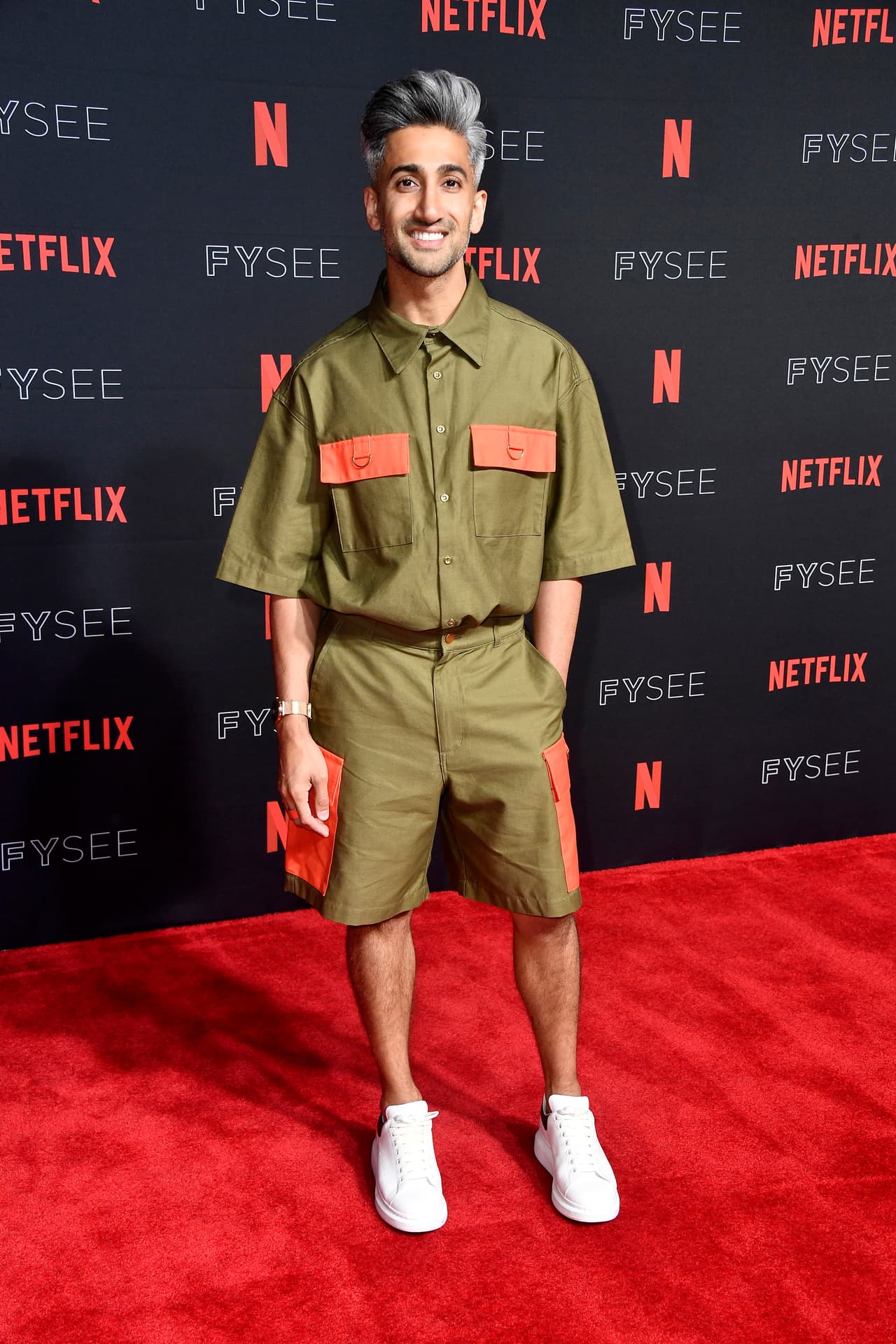 No sería la primera vez que el estilo de Davidson esté en manos del experto, pues también lo vistió en marzo para un 
<b><a href="https://www.youtube.com/watch?v=54BVvP7zvDQ&feature=youtu.be">episodio de SNL</a></b>. "Cuando te vistes en la mañana y caminas en tu casa, ¿crees que te ves sexy?", preguntó France.