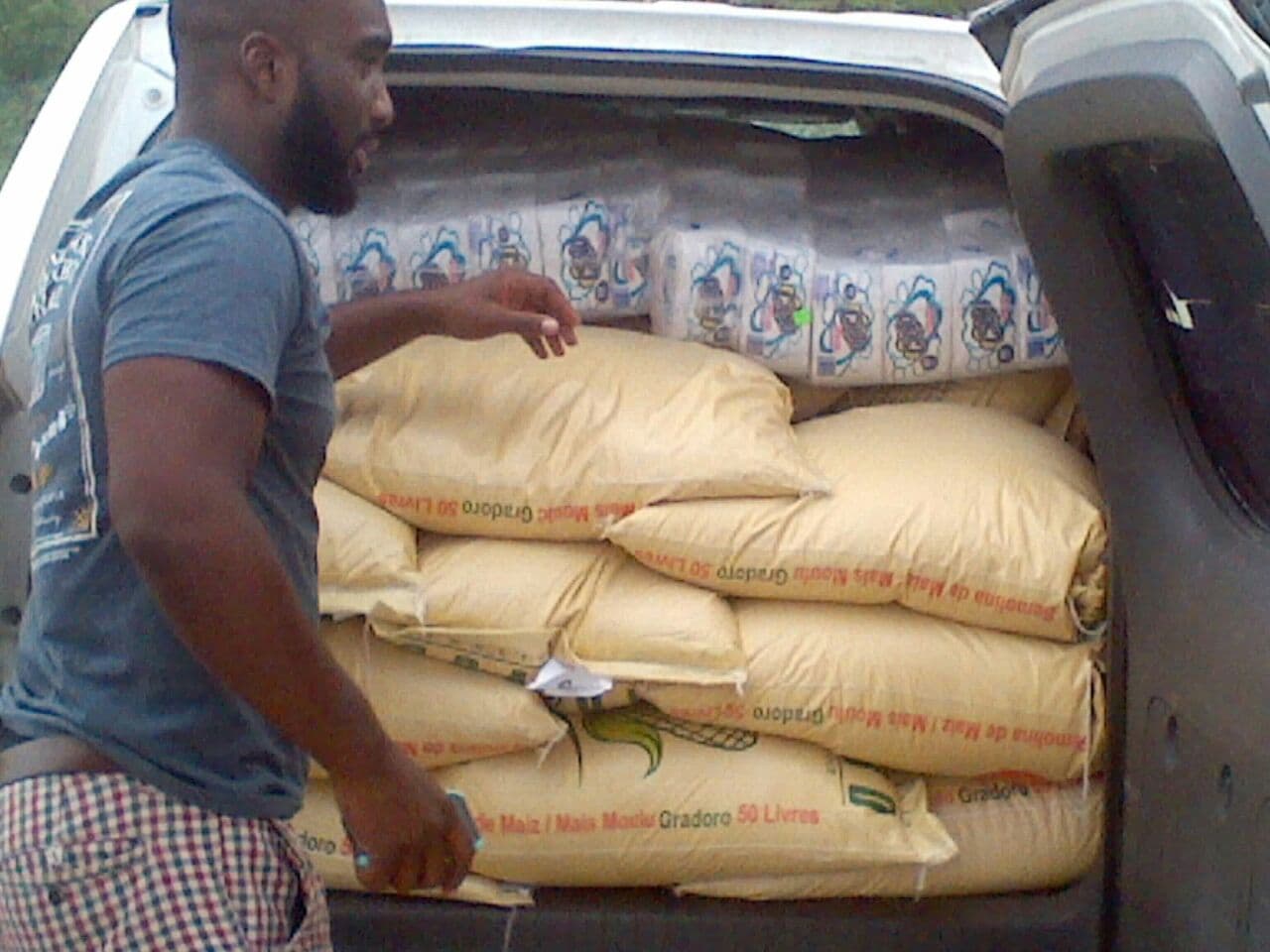 Samuel Darguin dijo que viajó a la frontera dominico-haitiana para comprar comida.
