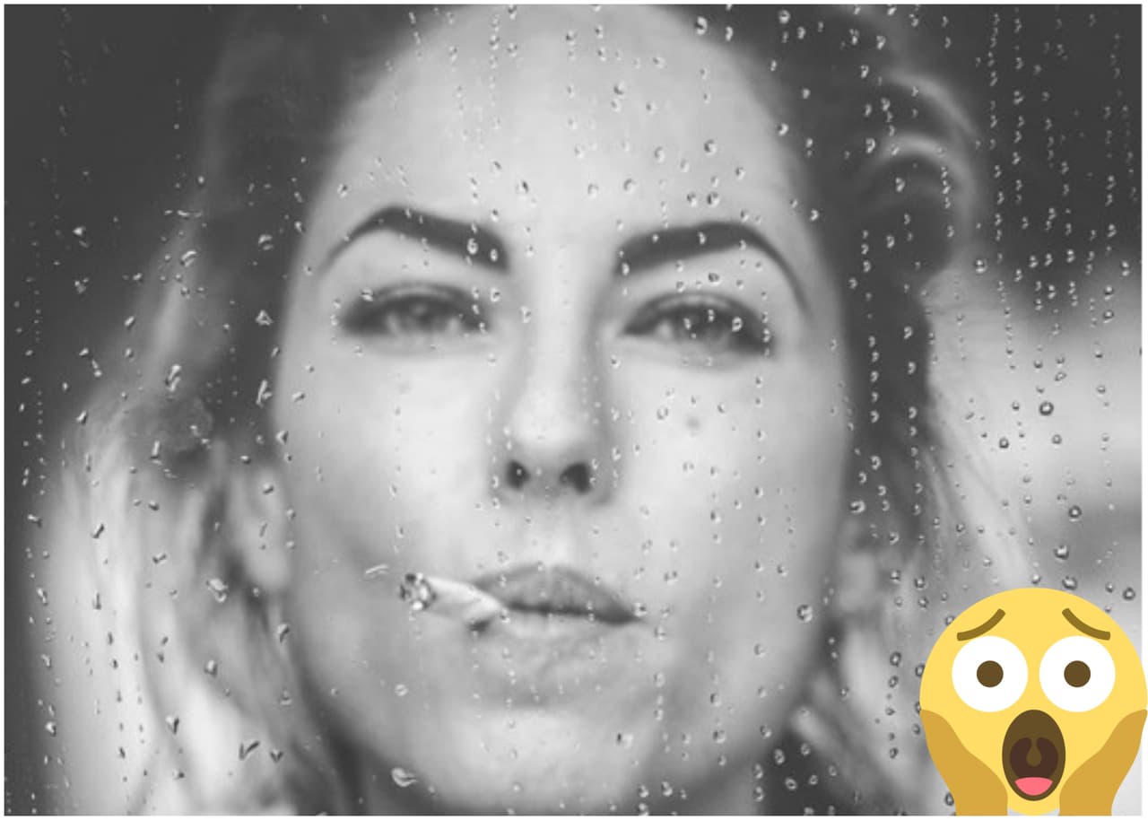 Bárbara Mori causa polémica por foto en la que se le ve fumando… algo