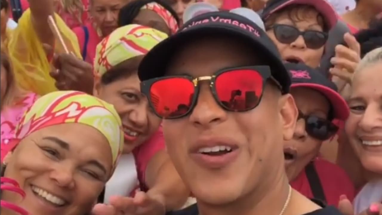 Daddy Yankee dedica su nominación al Latin GRAMMY a las "guerreras" que luchan contra el cáncer