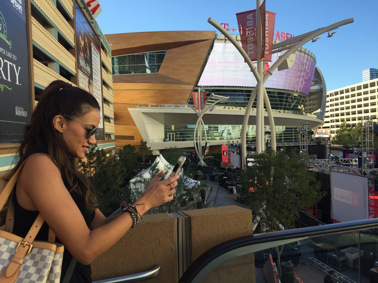 Y la locutora se la pasó subiendo videos a Snapchat.