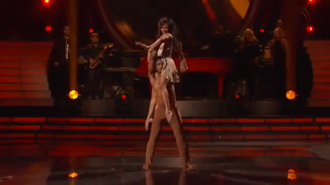 El cantante Jon Secada presumió su impactante físico.