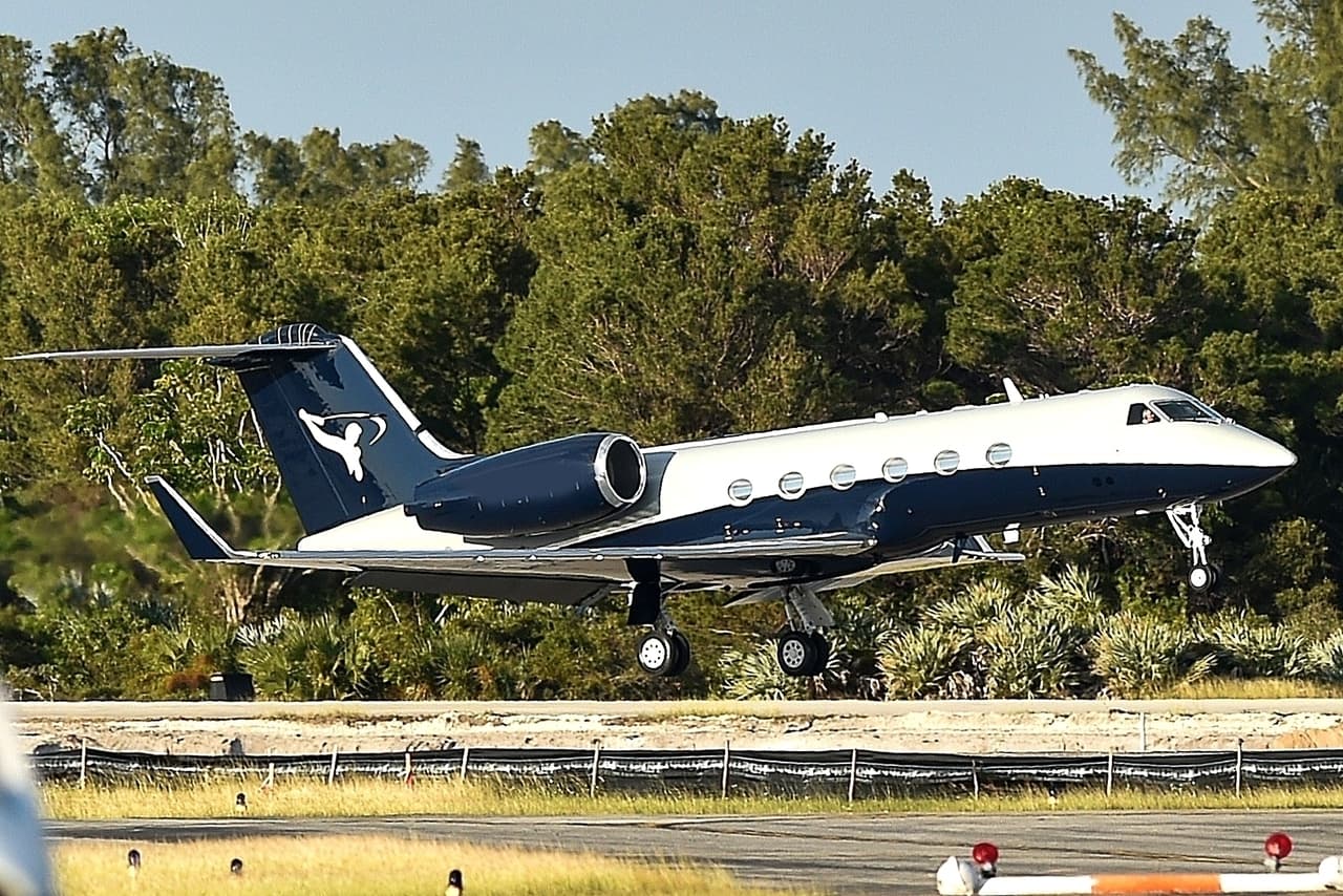 Y de acuerdo con expertos en aviones, según reporta el sitio TMZ Sports, el doble de capacidad en el kilometraje de vuelo lo hace ideal para viajes internacionales.