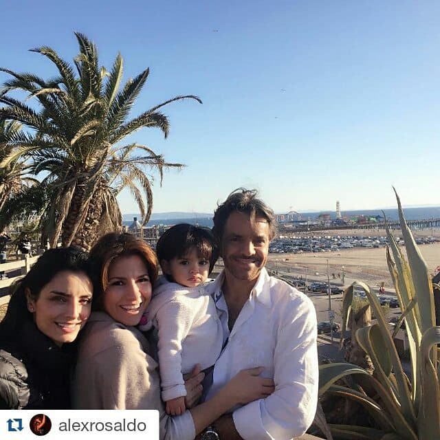 Esto fue lo que dijo el director de cine ante las cámaras: "Aunque la vean en las revistas muy maquillada y como toda una mujer, es una niña, mi bebé".