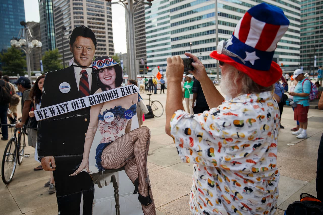 Monica Lewinsky defiende a la libretista de 'SNL' suspendida por un tuit sobre Barron Trump