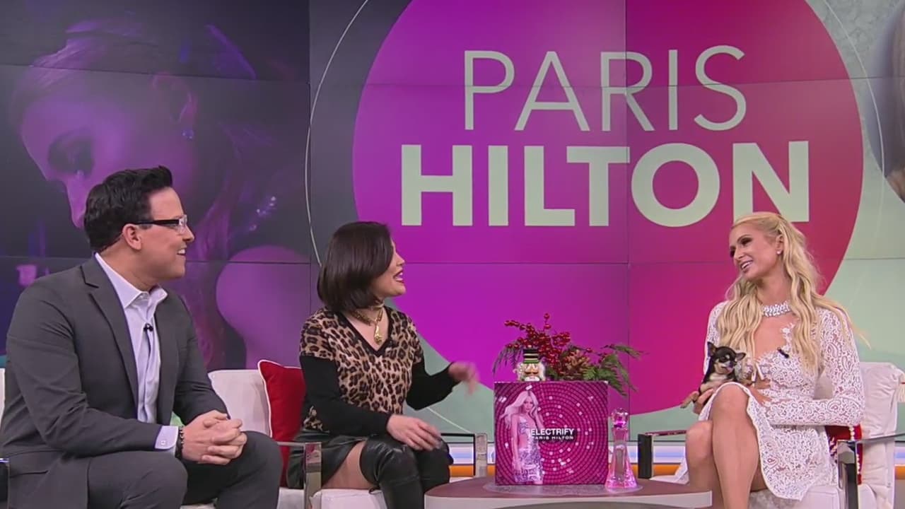 Paris se sintió muy cómoda en la entrevista que le hicieron Karla Martínez y Raúl González donde habló de los motivos de su visita a Miami.