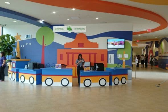 El diseño colorido y alegre del CRIT USA está especialmente diseñado para animar y motivar a los niños, que encuentran así las energías para recuperarse.