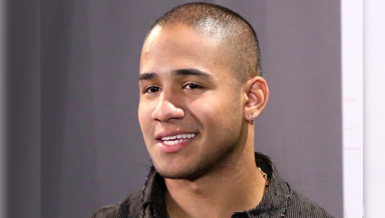 Richard, de CNCO, se rompió un dedo y los ligamentos de los tobillos