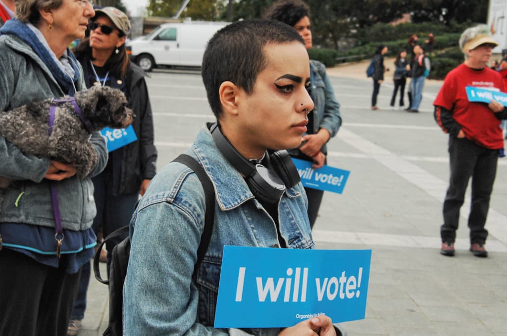 Hispanos marchan por sus derechos en Estados Unidos.