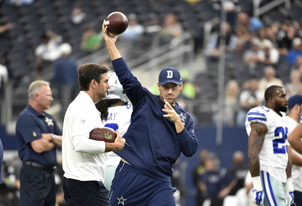Tony Romo estuvo de regreso en el campo de entrenamiento de los Dallas Cowboys