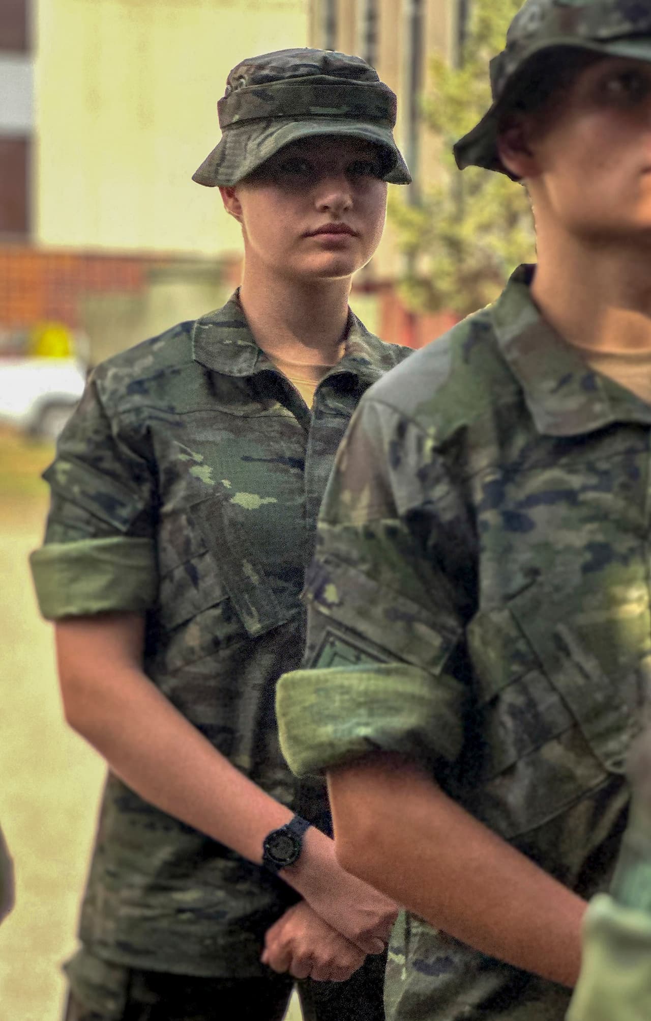 Vale la pena recordar que la constitución española reconoce a su monarca en turno como el Mando Supremo de las Fuerzas Armadas.