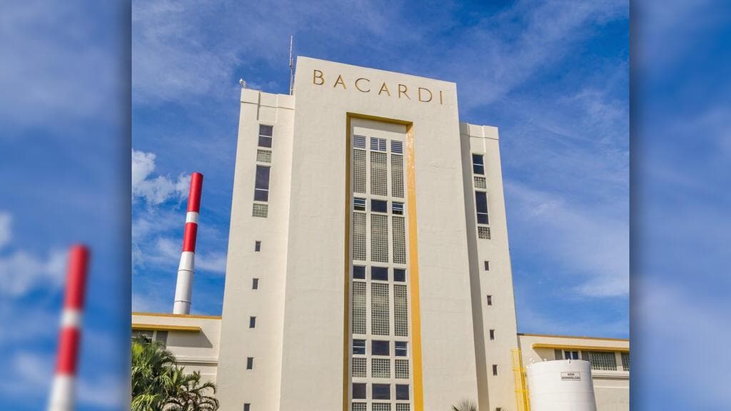 Bacardí ayudará a producir desinfectante de manos