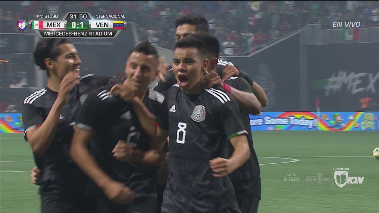 El ‘Pïojo’ Alvarado la revienta y empata 1-1 por México ante la Vinotinto