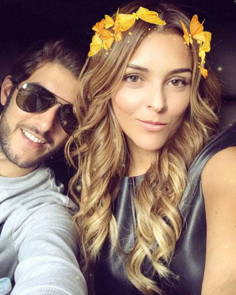 Grettell y Juan Pablo tardaron en aceptar su noviazgo publicamente, lo hicieron a través de las redes sociales.