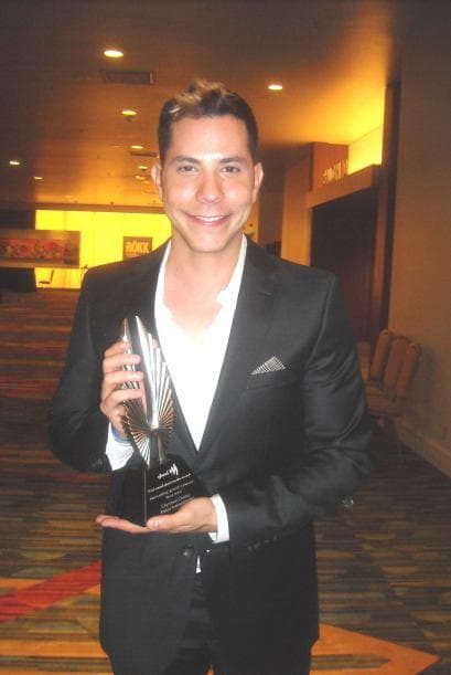 El actor regresó a los melodramas en el 2016 con la telenovela 'Despertar contigo', donde actuó junto a Daniel Arenas y Ela Velden.