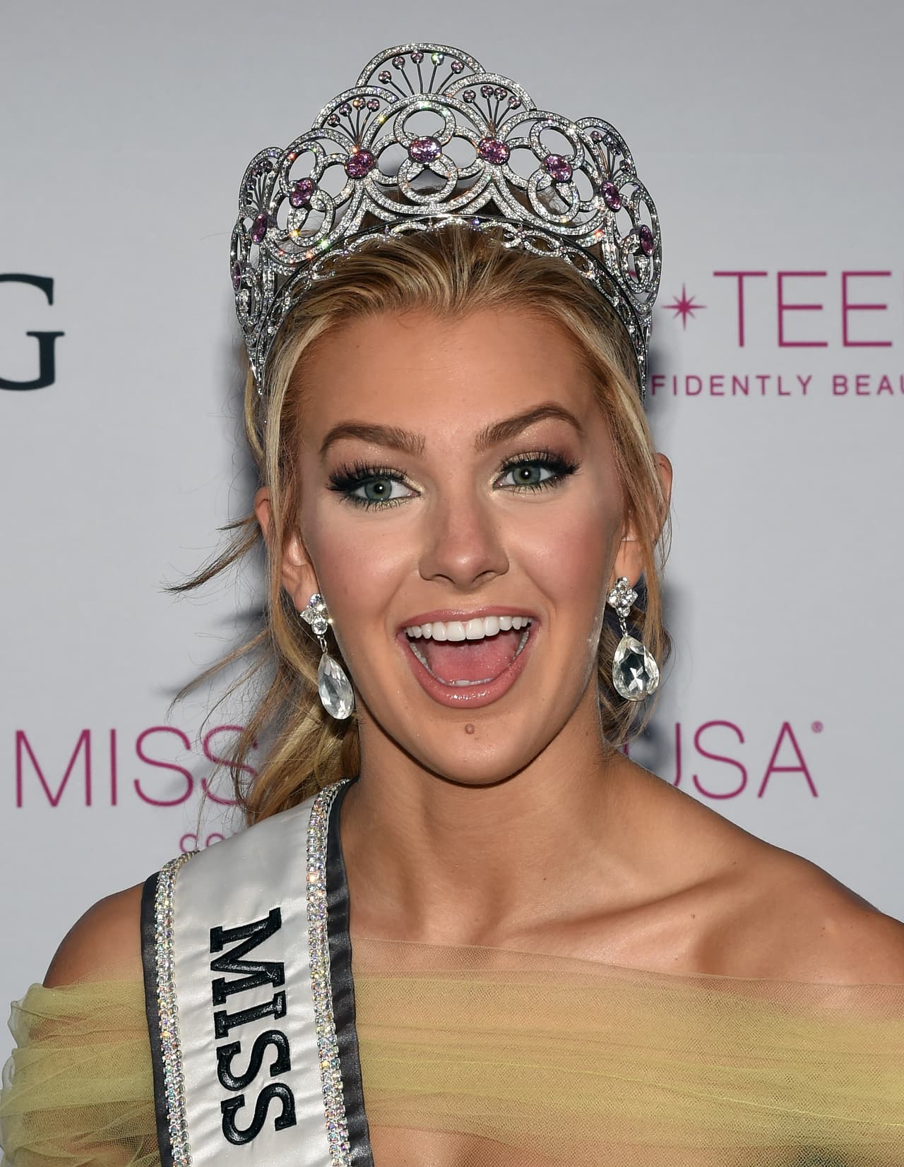 Pero lo que más agradó al jurado fue su extrovertida personalidad.