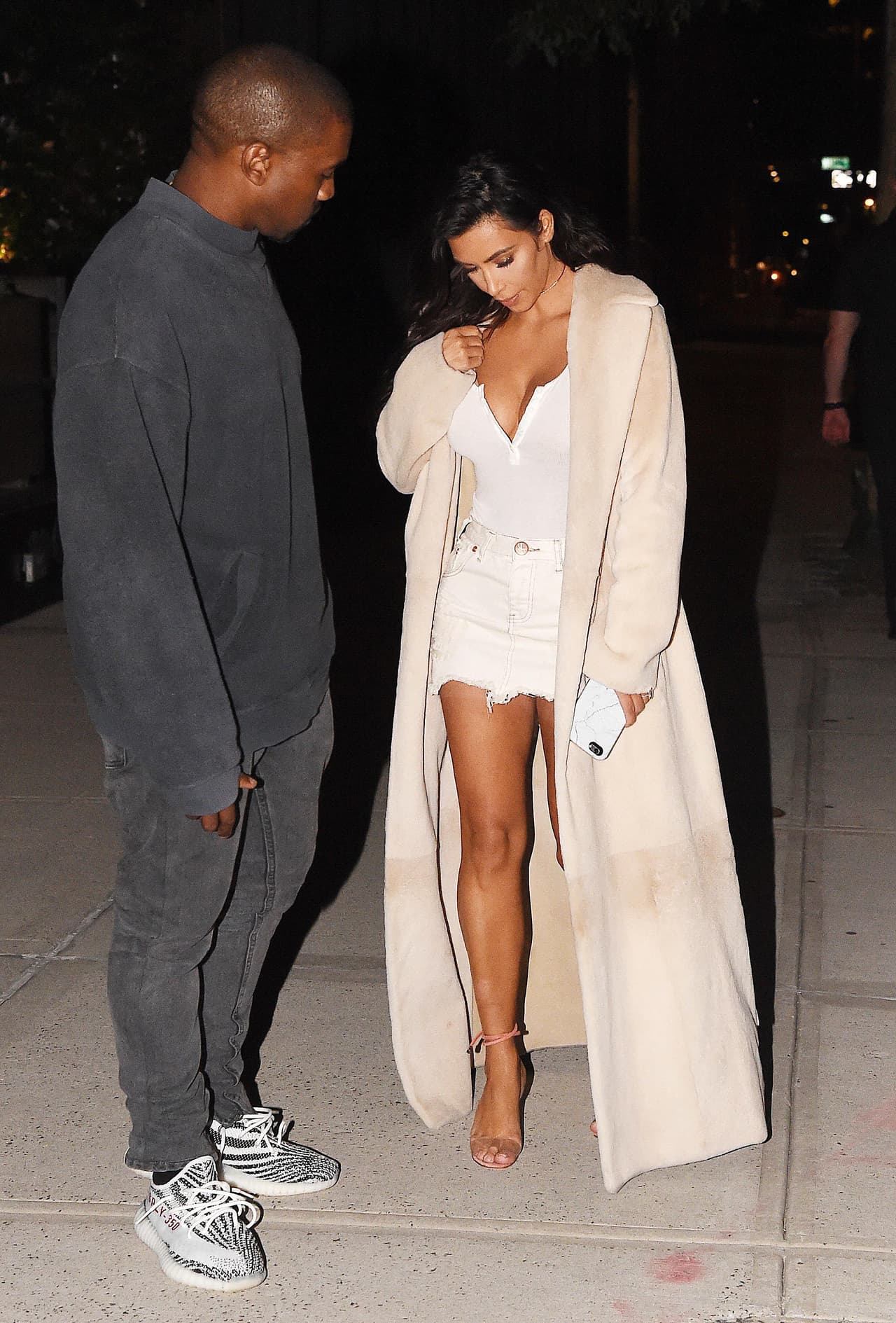 ¿Todo bien con tu escote, Kim?