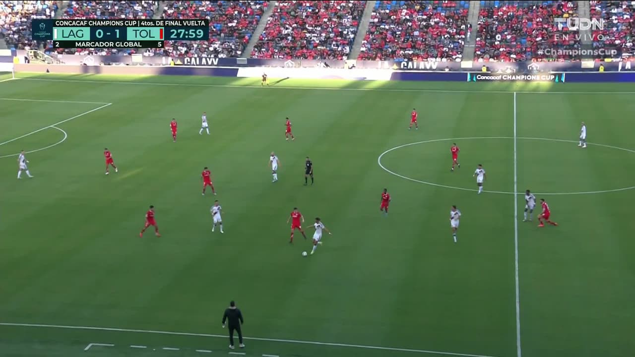 ¡TIRO ATAJADO! disparo por Erik Thommy.