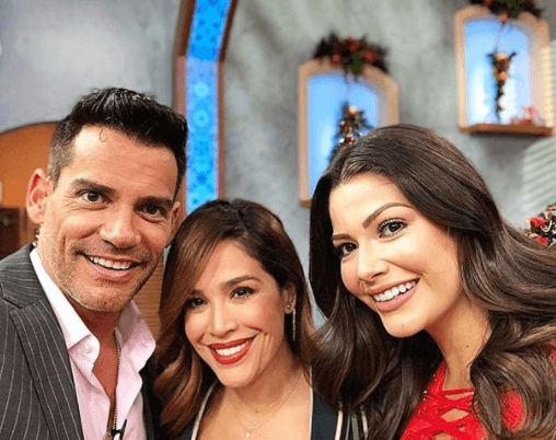 El actor chileno tuvo que madrugar, y le tocó estar bendito entre las mujeres de la casa.