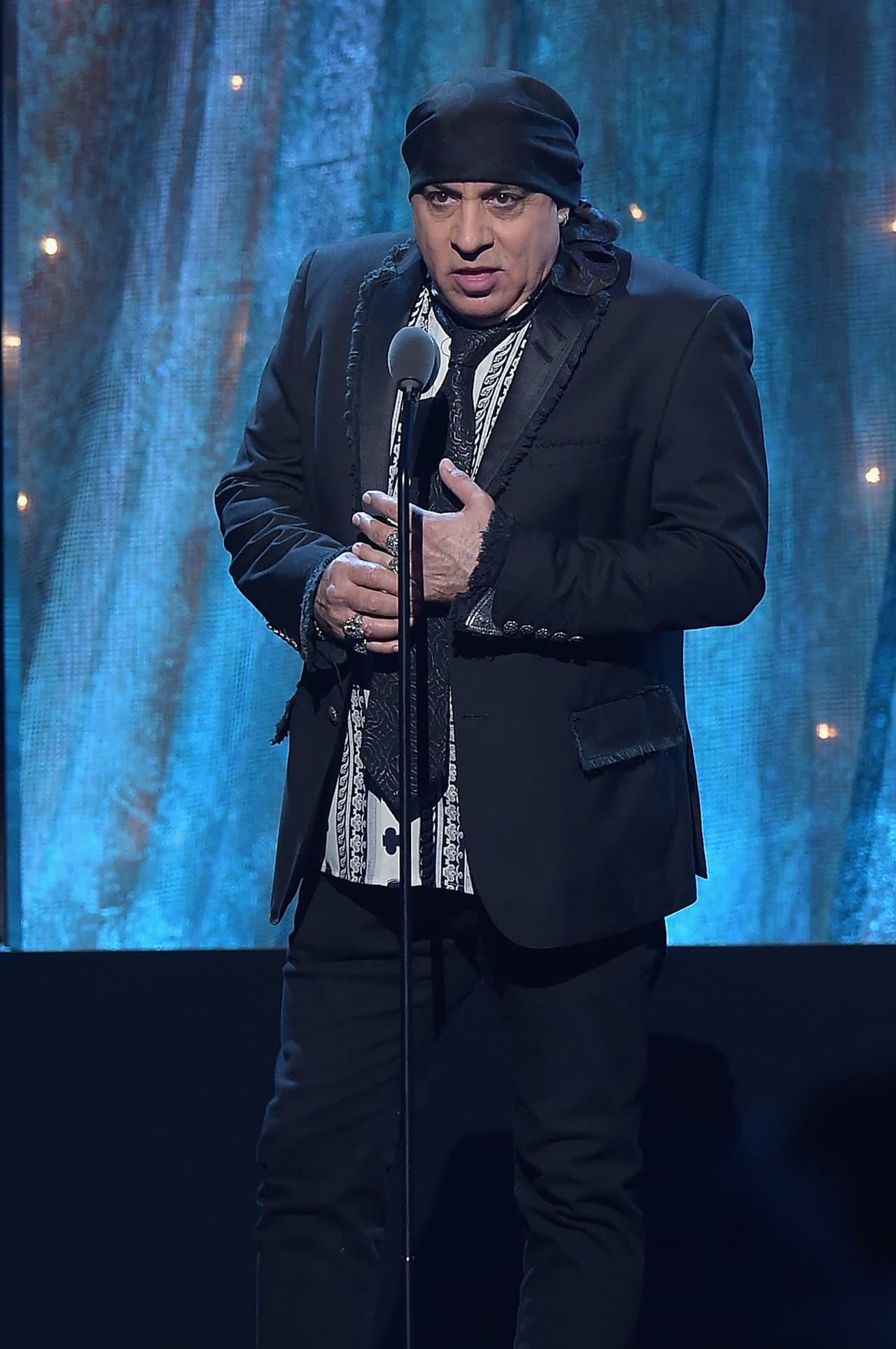 Por esta razón las decisiones han sido firmes, en contra de este tipo de medidas.