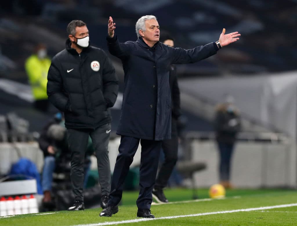 José Mourinho no se podía salir de la lista, ya que en esta década el técnico portugués logró dirigir a al Inter de Milán con quién ganó una Champions League, Real Madrid, Chelsea, Manchester United y Tottenham Hotspur .