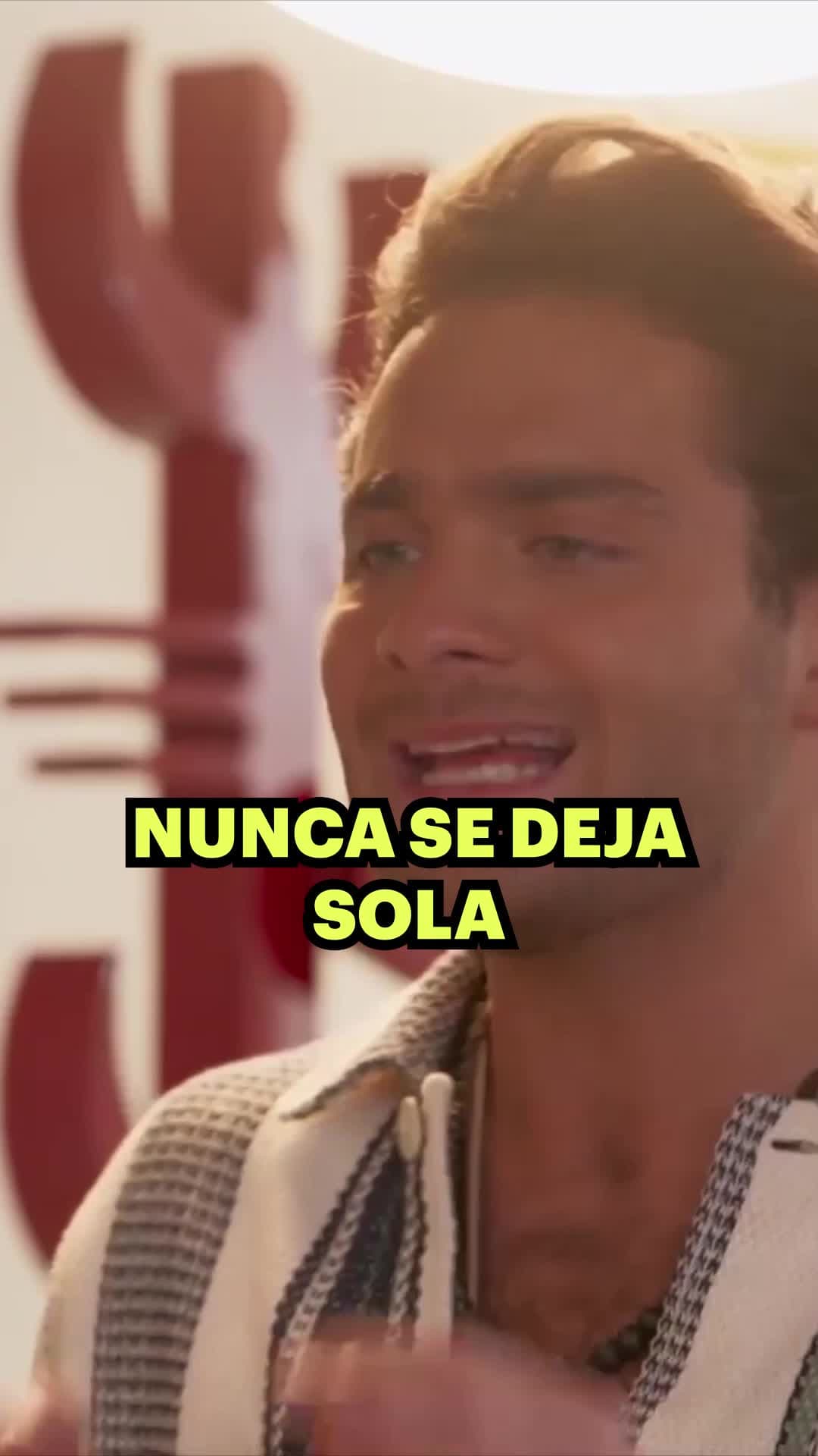 Sebastián ayuda a Gaby