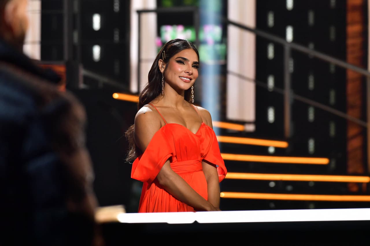 Ale Espinoza se consagró como una de las conductoras favoritas de la televisión hispana.