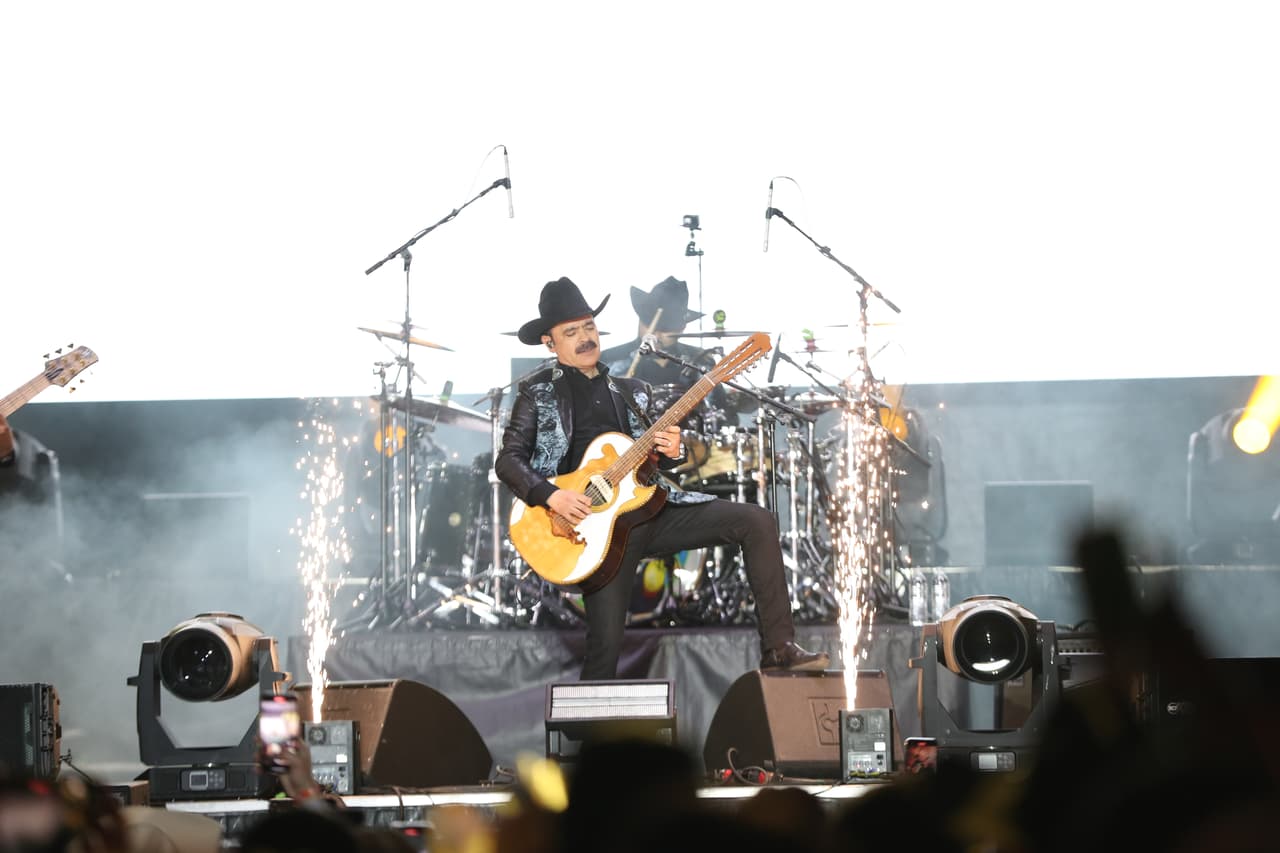 <b>Los Tucanres de Tijuana</b> cerraron con broche de oro 
<b>El Bueno, La Mala y El Feo Fest</b>, y remecieron Dallas, Texas con su música.