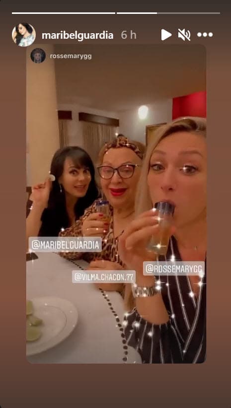 "Estaba casada y tengo un sobrino que era de mi edad y nos criamos como si fuéramos hermanos, lo quería muchísimo y mi hermana la verdad es que fue una madre extraordinaria, una mujer muy mágica, también me dio muchas alas para volar".
<br>