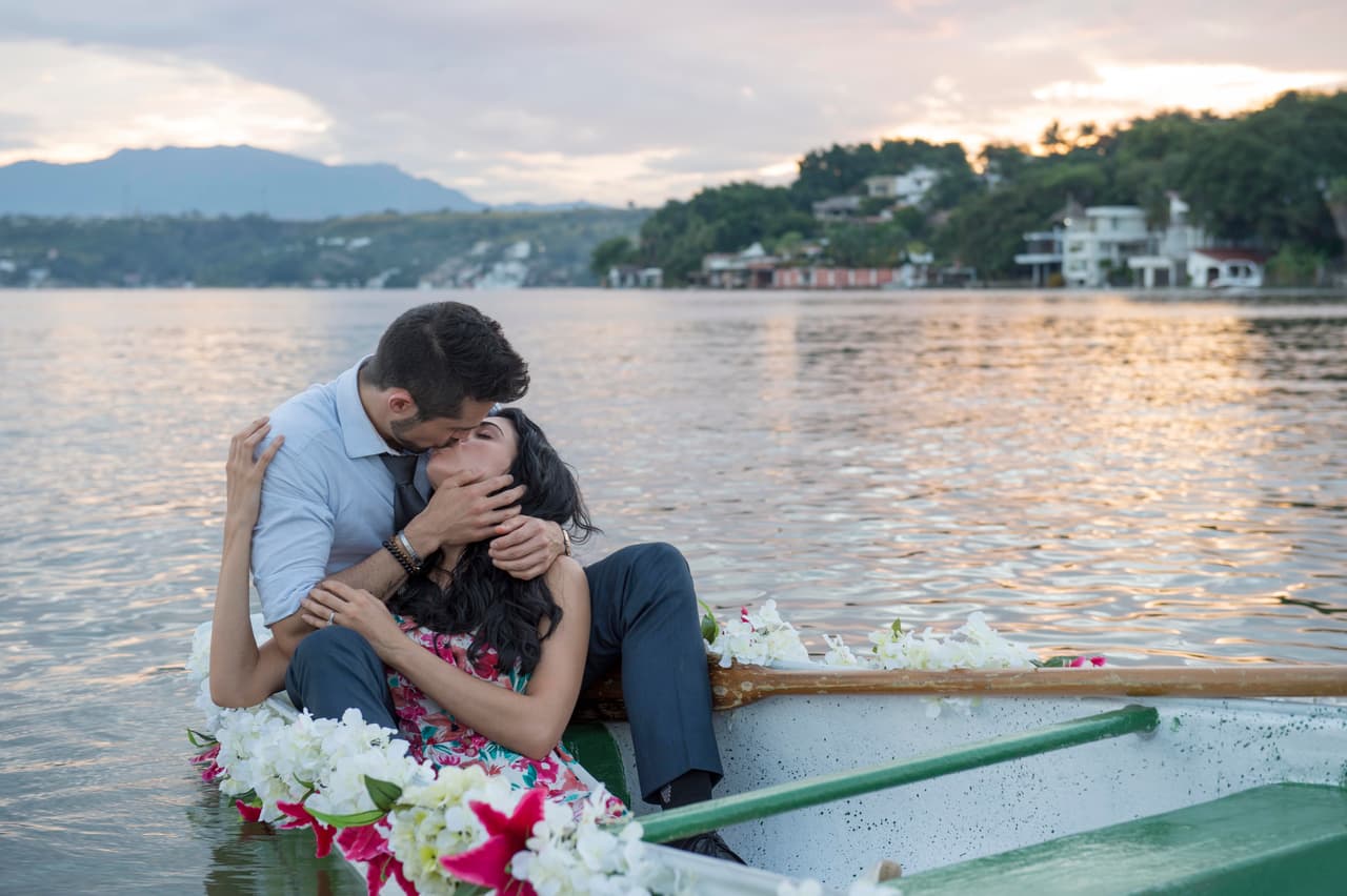 Livia Brito y José Ron grabaron las románticas escenas de su reconciliación. ¡No pierdas detalle!
