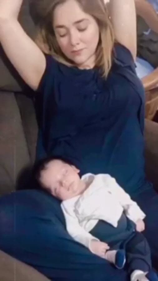 Sherlyn decidió convertirse en madre soltera debió a que "no iba dejar mi felicidad a la espera o a la expectativa de que apareciera una pareja perfecta, porque 
<b>a lo mejor nunca aparecía</b>".
<br>