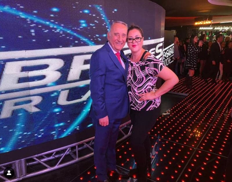 "De ese tema no puedo hablar, mi abogada me dijo: 'En cuestiones materiales no hables absolutamente nada' y yo me apego".
<br>