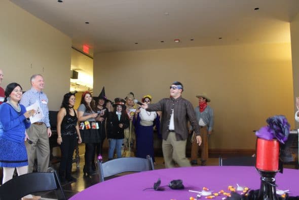 ¡Así es como Univisión Arizona celebra el Halloween!  Dulces, calaveras, disfraces y mucha diversión. 