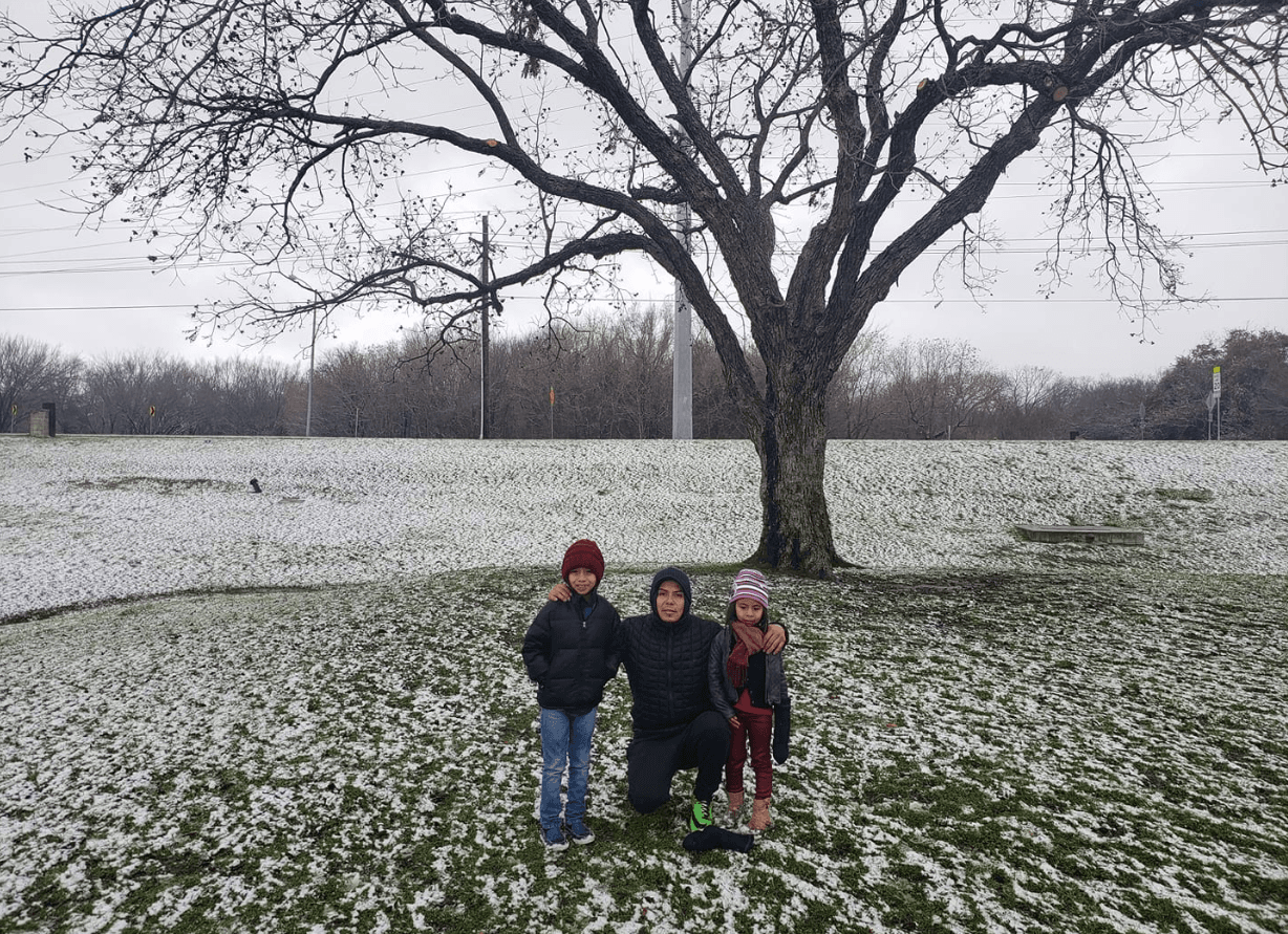 Adrían Castillo y su familia.