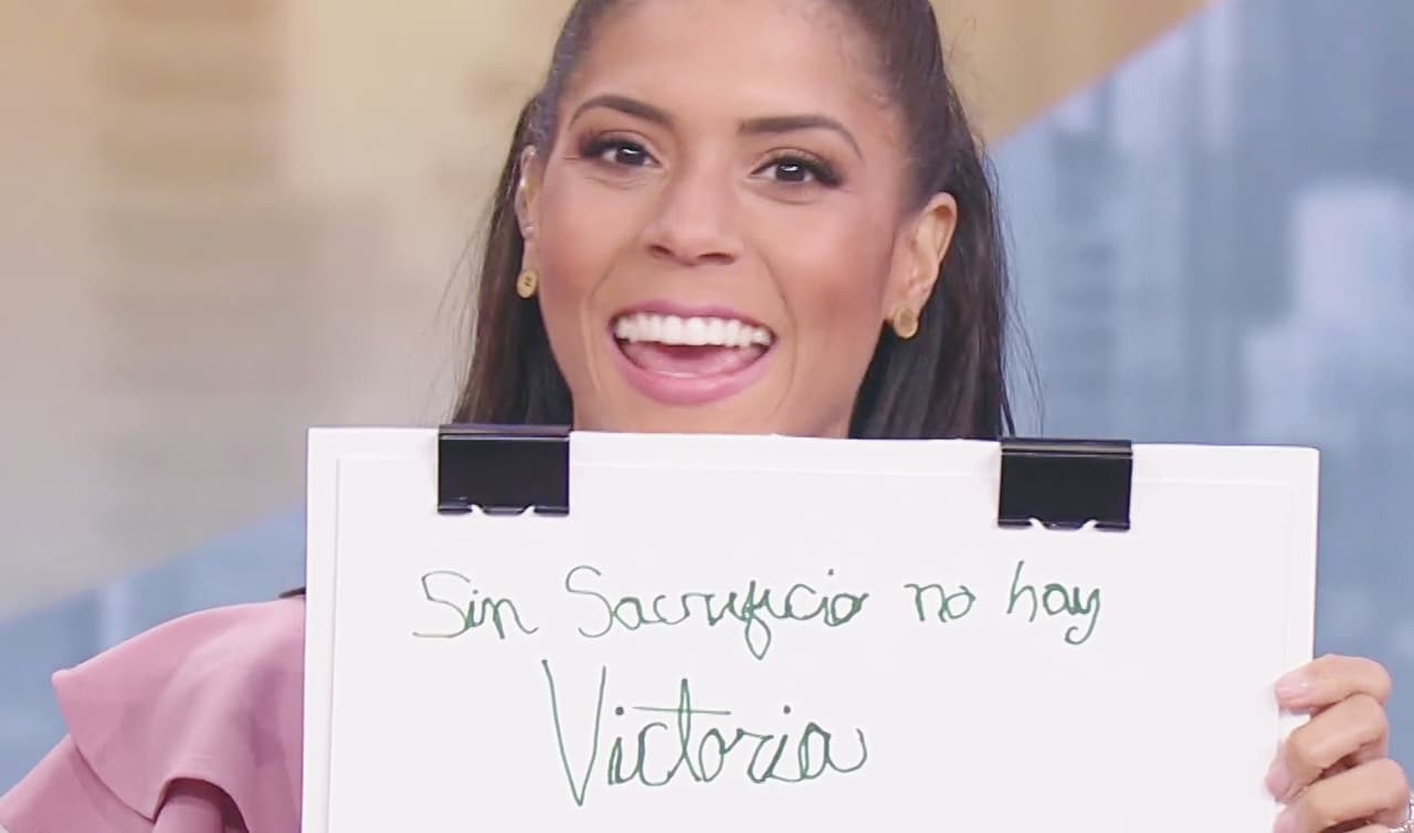Francisca hizo su mayor esfuerzo y escribió la frase "sin sacrificio no hay victoria".