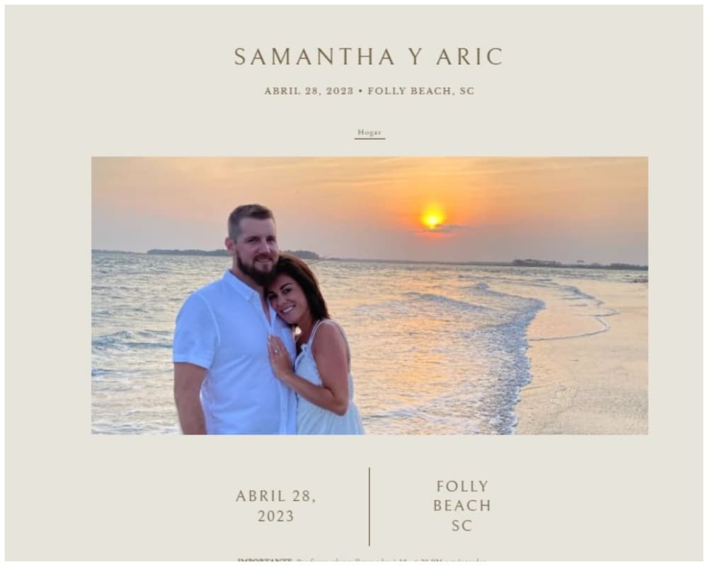 La invitación a la boda en Folly Beach de Aric y Samantha.